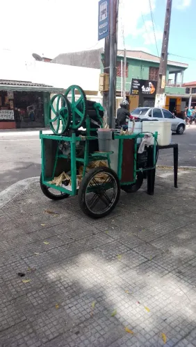 Vende-se carro de caldo de cana 