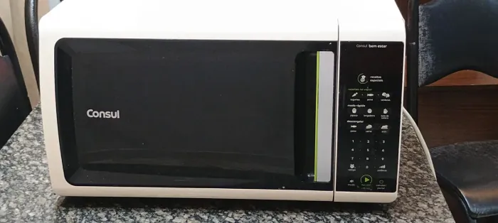 Micro-ondas Consul Bem Estar 38L com defeito - liga mas não esquenta