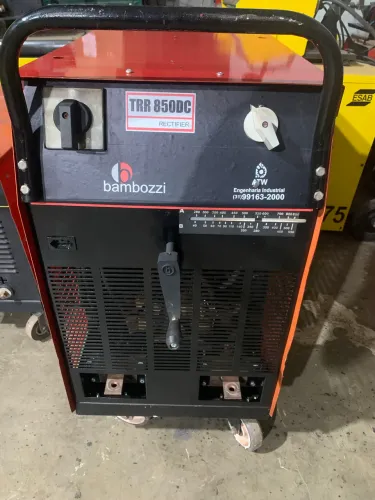 Máquina de solda retificadora 850A bambozzi
