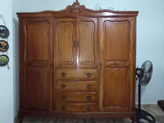 Guarda roupa alvenaria de madeira maciça