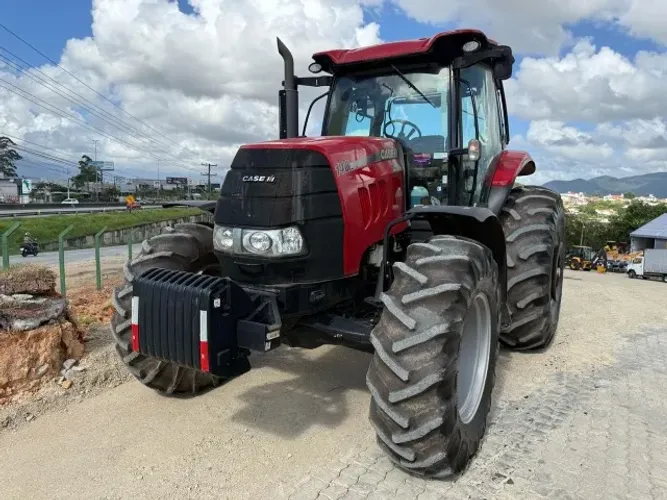 TRATOR AGRICULTURA CASE II PUMA 140
