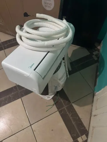 Spring Mideia inverter 12 mil btus , 3 meses de uso