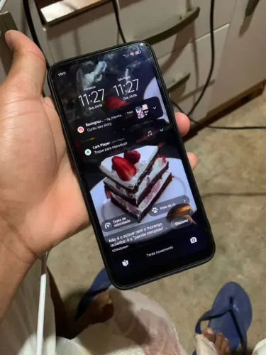 Vendo celular redimi note 10 todo bom 