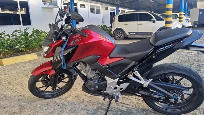 HONDA TWISTER CB 300 