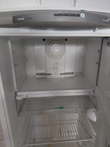 [APENAS PARA RETIRADA] Geladeira Consul Facilite Frost free 300L porta única