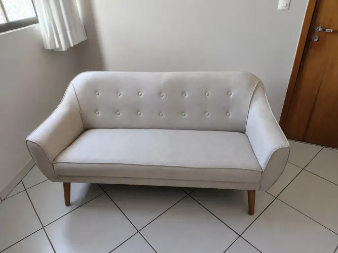 Sofá em linho dois lugares - NOVO