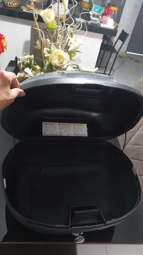 Vendo Bau Givi 45 L.450 Rs.