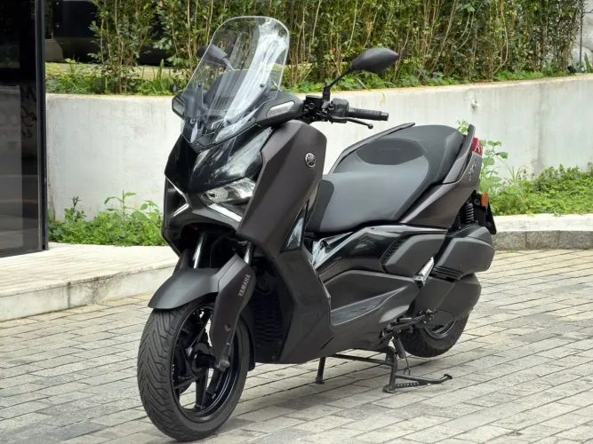 Yamaha XMax 300 2026 - Marrom - ÚNICO DONO
