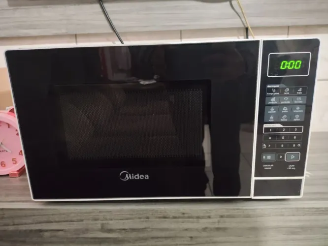 Microondas Midea,20L,110V, entrego e dou garantia