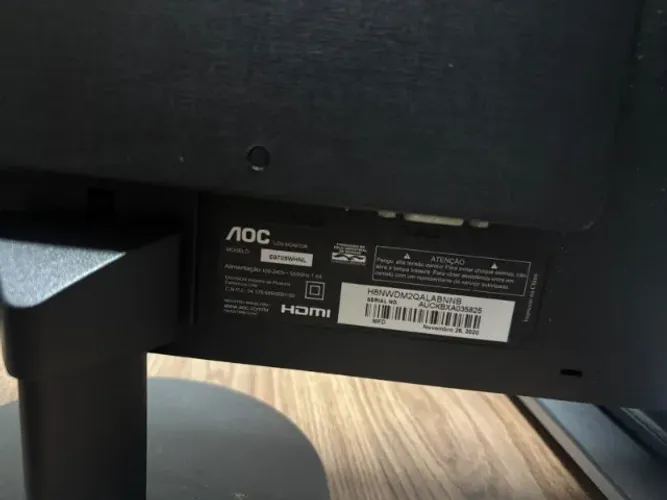 Monitor AOC E970SWHNL (usado)