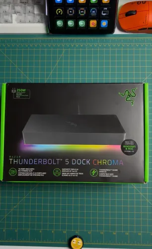 RAZER THUNDERBOLT DOCK 5