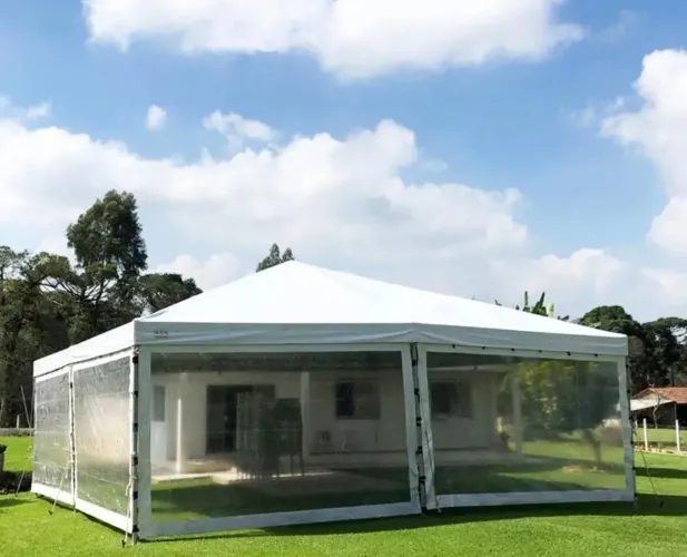Vendo tendas 4x4 5x5 e 10x10 temos também outros tamanhos?.