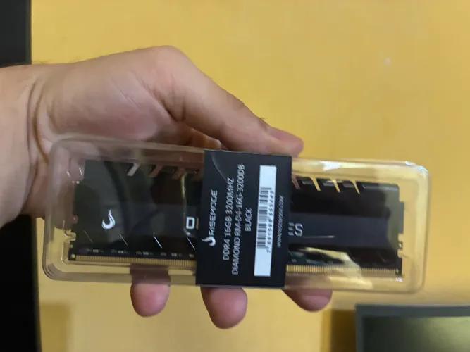 Memória RAM 16 GB ( Risemode).