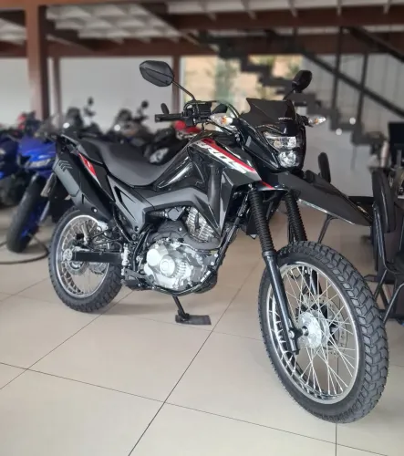 NXR BROS 160 CBS