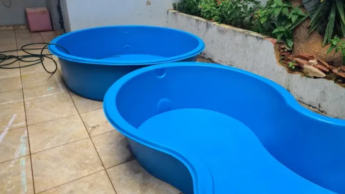 Piscina Infantil de 700 litros modelo Feijão litros em polietileno