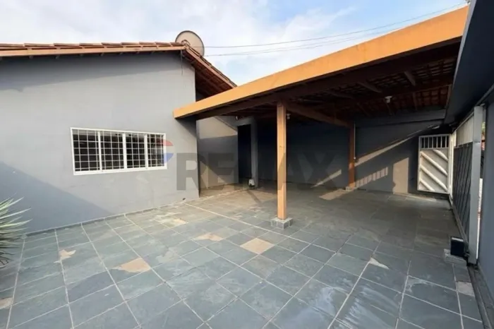 Casa a venda em Residencial fechado