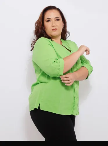 Kit com lote de roupas femininas (3)