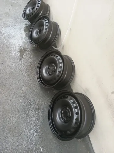 Jogo de roda aro 15"