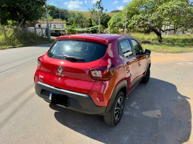 Renault Kwid Intense 1.0 Flex 12V 5P Mec. 2023