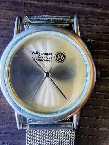 Relógio vintage Volkswagen serviços financeiros