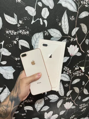 iPhone 8 Plus