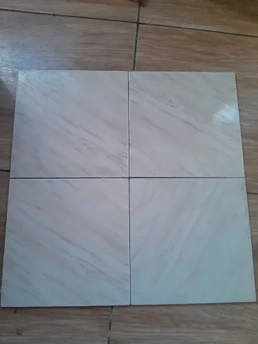 Piso quebra galho 34x34 tem 25 mts quadrados 