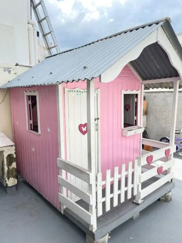 Casinha de madeira