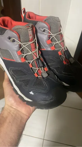 Bota de trilha Quechua N° 37