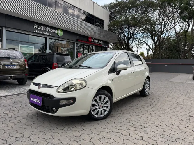 Fiat Punto Attractive 1.4 Fire Flex 8V 5P 2016