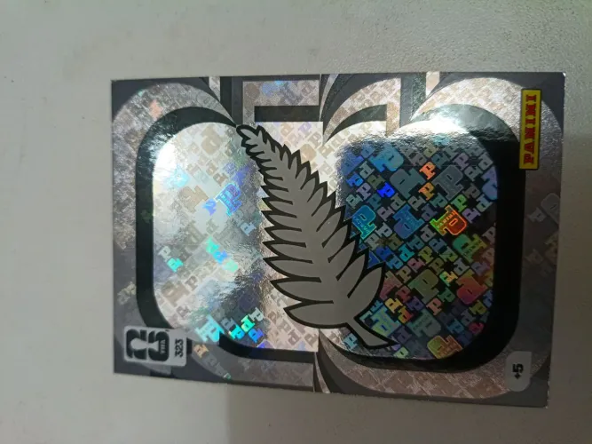Carta colecionável adrenalyn xl Panini (escudo da Nova Zelândia)