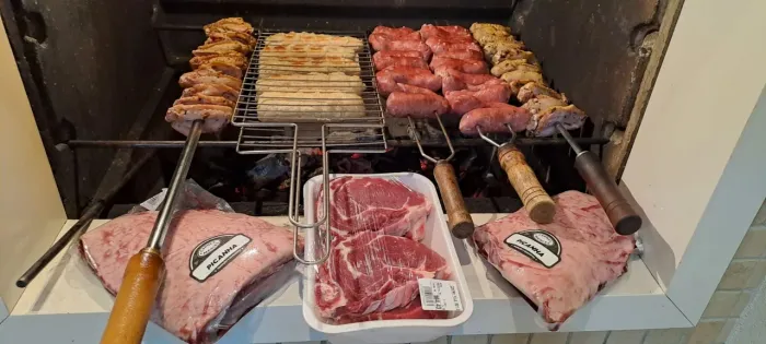 Churrasqueiro e assador profissional (Certificado pela Bull Prime carnes nobre)