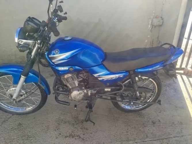 Moto YBR Super Conservada