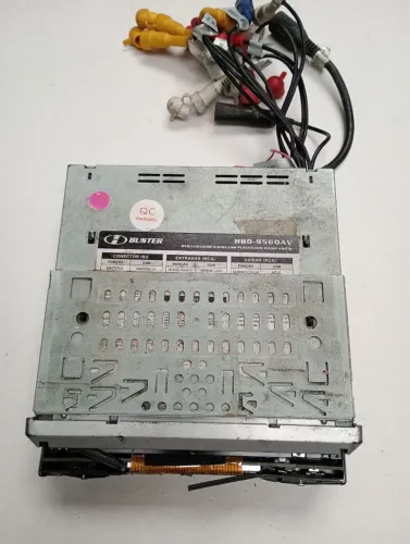 Rádio Automotivo Retrátil H-Buster HBD-9560AV - Para Peças