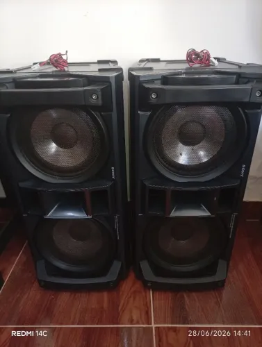 Vendo 1 par de caixas acústicas-sony-originais.