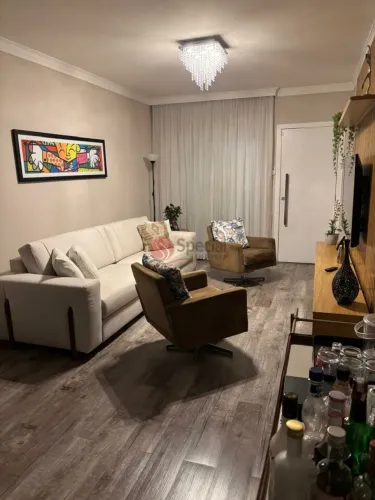 Sobrado à venda no Jardim Têxtil.