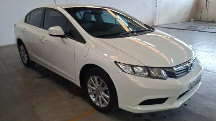 Honda Civic Sedan LXS 1.8/1.8 Flex 16V Aut. 4P 2014