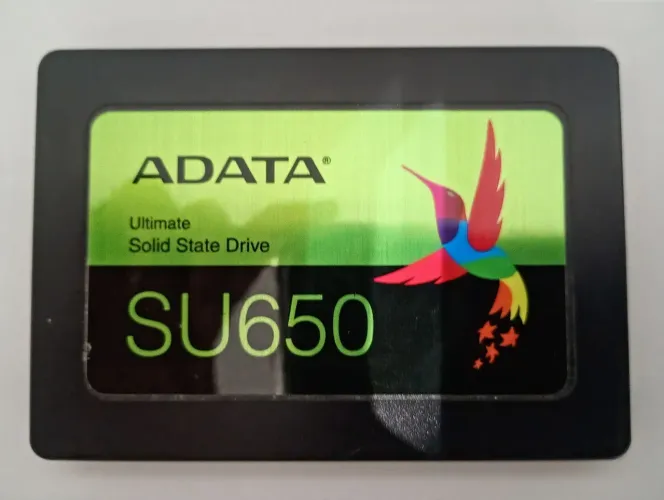 HD SSD 240 GB 2,5 SATA 3 ADATA SU650 Em perfeito estado e funcionamento.
