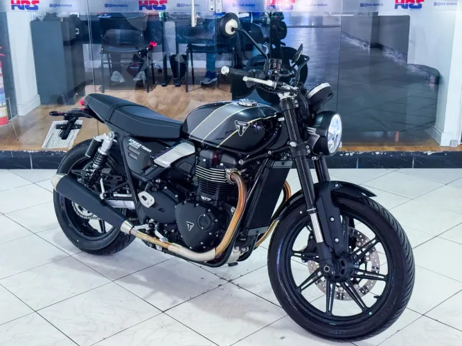 TRIUMPH SPEED TWIN 900C ABS 2025 COM APENAS 600KM - EXCLUSIVA 