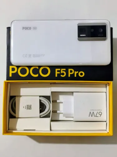 Xiaomi POCO F5 Pro 12GB RAM 512GB ROM Branco impecável