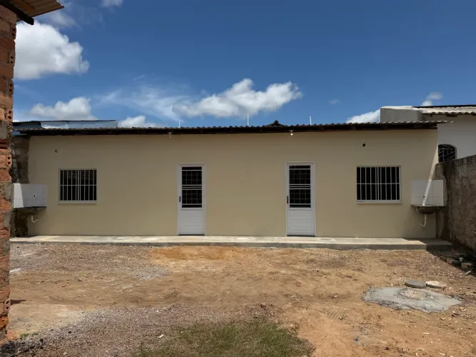 Alugo apartamentos.