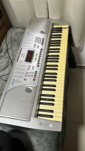 Teclado Musical KeyBlack KB223 - 61 Teclas + Fonte