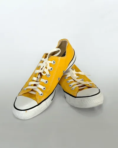 Tênis Converse All Star Chuck Taylor Low Amarelo