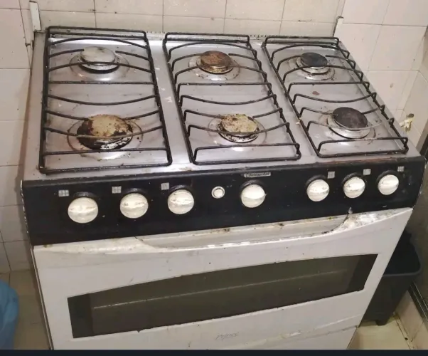 Fogão de 6 bocas