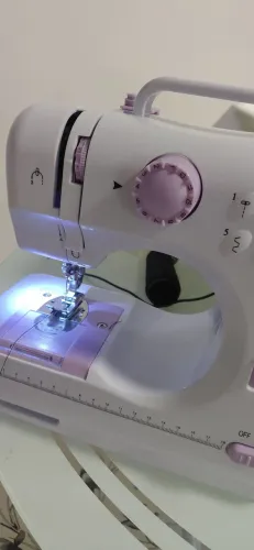 Vendo Máquina Costura Portátil 