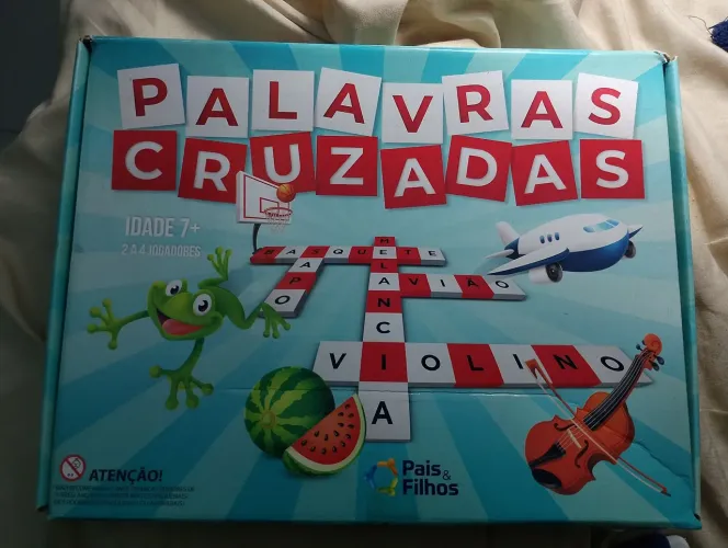 Jogo de palavras cruzadas para jogar com a família