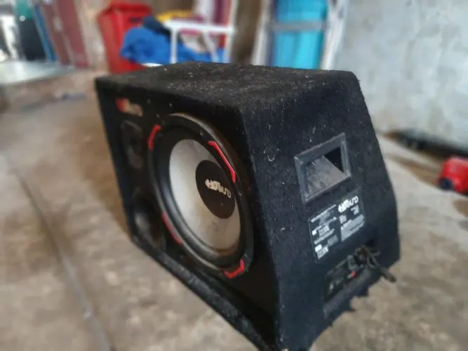 Vendo som automotivo 500 reais