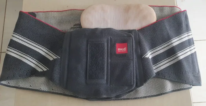Cinta Ortopédica Lombar medi Lumbamed Plus com Almofada