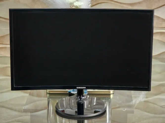 Monitor Curvo 24 Polegadas Full HD Samsung