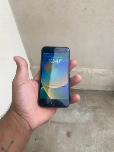 Vendo iPhone 8