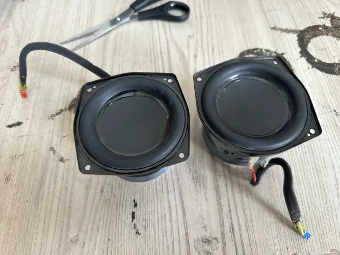 Grave bombox 2